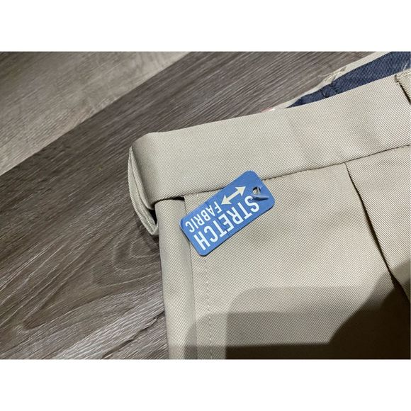 Haggar Performance Comfort Stretch Dress Pant, Straight Fit, in Sand, Sz 40 x 34 - Picture 3 of 6